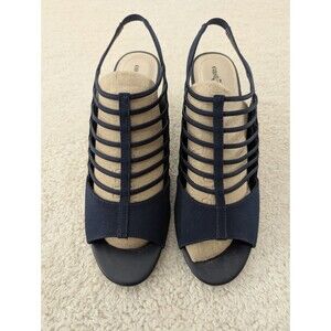 East 5th Size 9 3" Navy Heels
